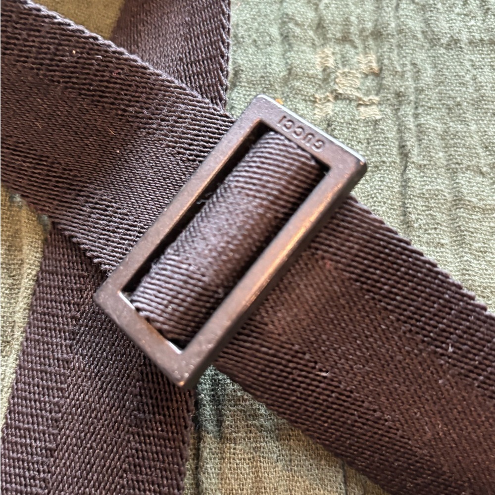 Gucci Supreme Gray and Black Monogram Messenger Bag with Black Strap - Picture 5 of 8
